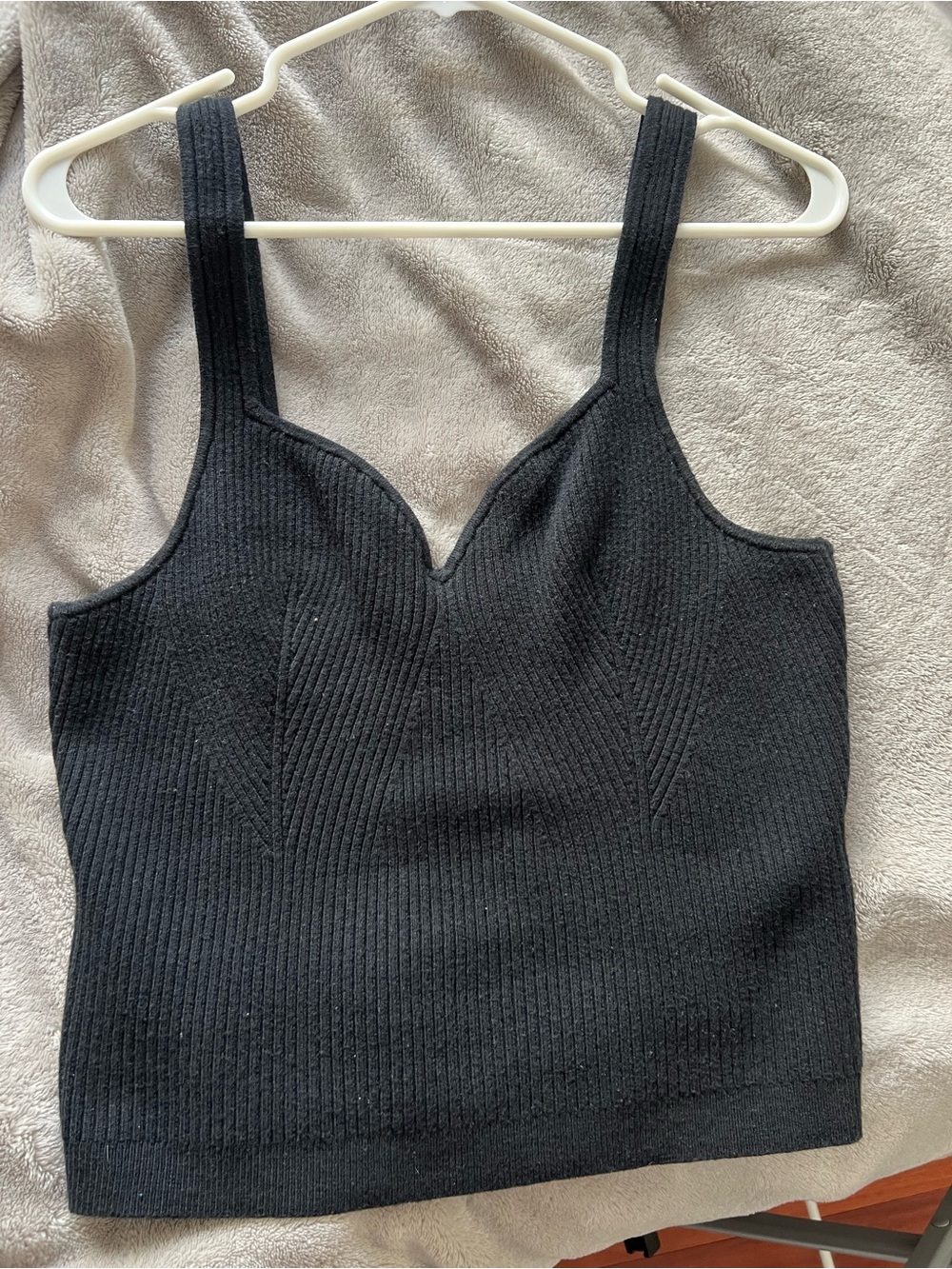 Abercrombie & Fitch Black Ribbed Knit Tank Top with Sweetheart Neckline